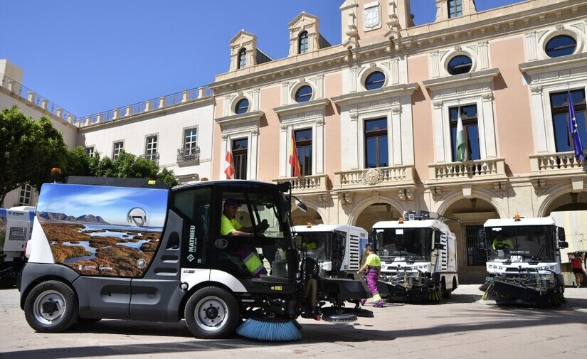 Almería incorpora nuevos equipos de la mano de ACCIONA para optimizar la limpieza urbana