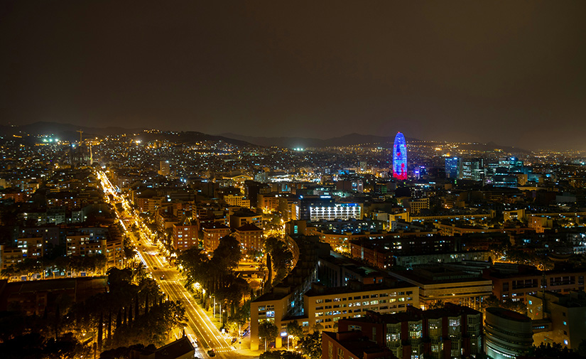 Barcelona impulsa la mejora y transformación del alumbrado público con el Plan de Mantenimiento Integral