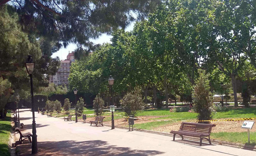 El Area Metropolitana de Barcelona renueva el arbolado en Can Buxeres