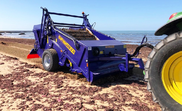 Limpieza de algas y sargazo sin retirada de arena de playa, con Flozaga