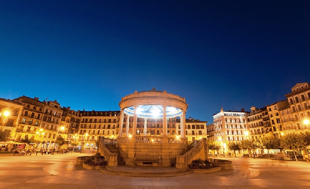 Pamplona renovará cerca de 1200 luminarias en ocho barrios de la ciudad