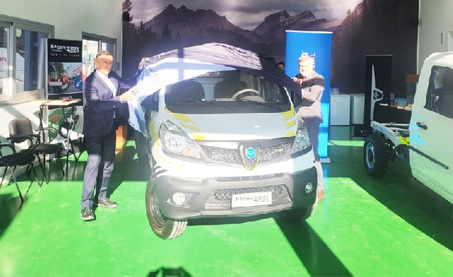 Piaggio presenta por primera vez en España su nuevo Piaggio Porter NPe 100% eléctrico