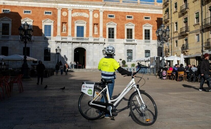 Tarragona refuerza la limpieza urbana con un nuevo equipo de inspectores de proximidad